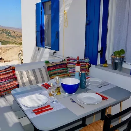 Dina's Holiday home Volax